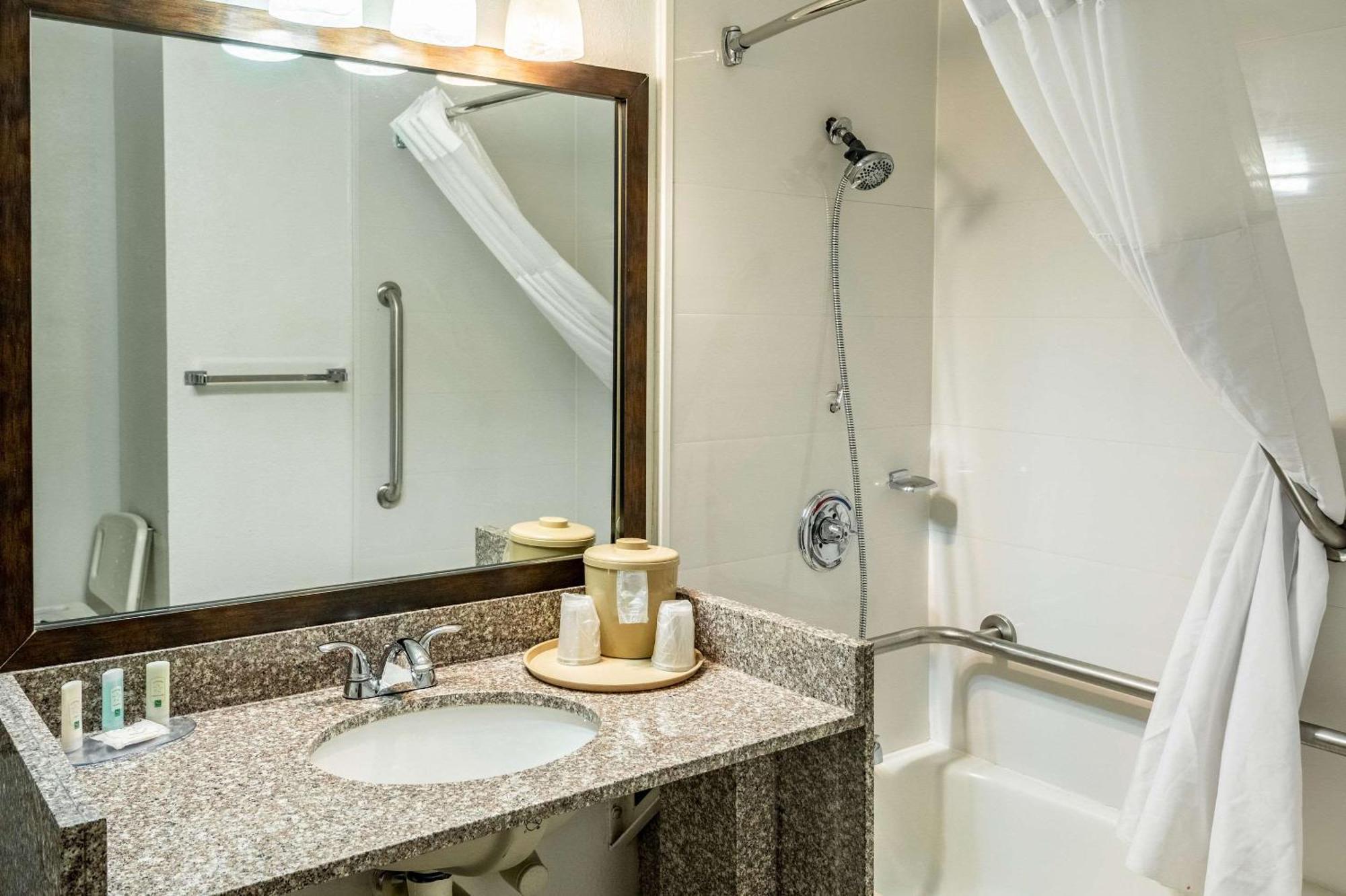 Quality Inn Trinidad Dış mekan fotoğraf